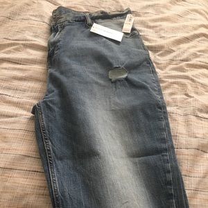Men’s Old Navy distressed jeans